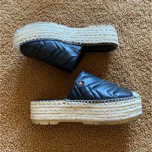 dkny platform wedge shoes 9